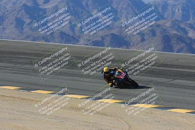 media/Mar-21-2025-CVMA Friday Practice (Fri) [[30cd4fe323]]/2-Racer 1/Session 2 (Bowl)/